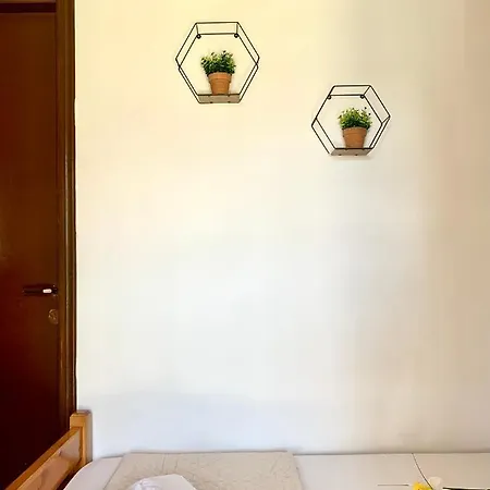 Apartment Thanos *